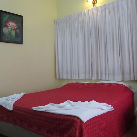 Goldie Guesthouse Phnom-Penh Buitenkant foto