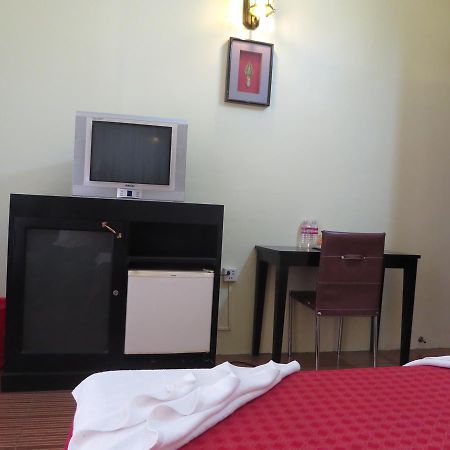 Goldie Guesthouse Phnom-Penh Buitenkant foto