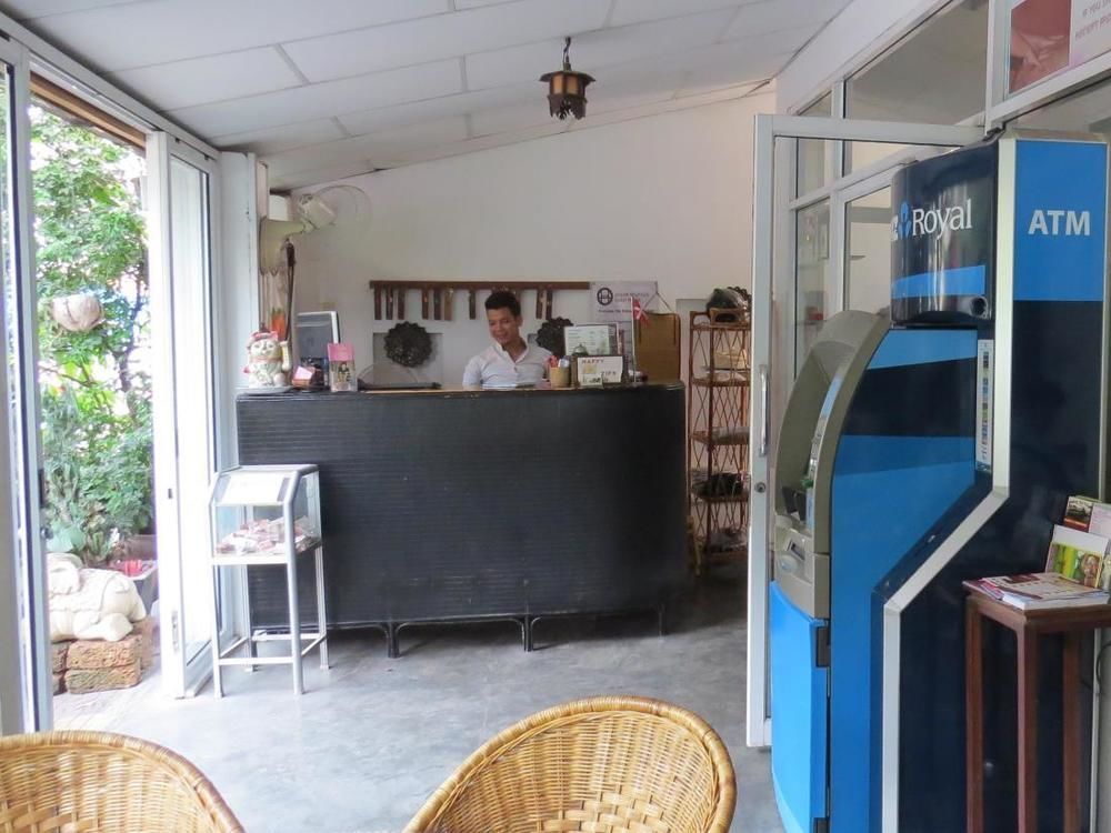 Goldie Guesthouse Phnom-Penh Buitenkant foto