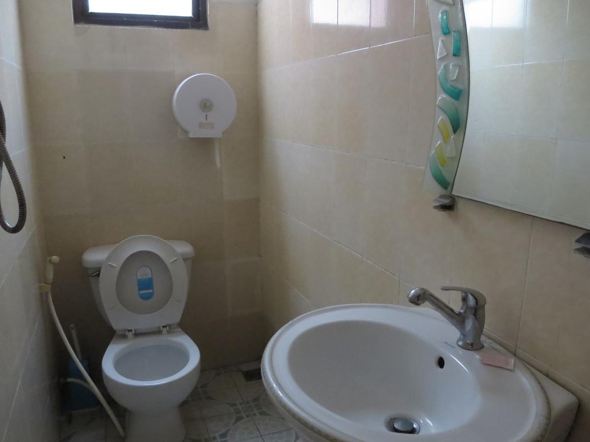 Goldie Guesthouse Phnom-Penh Buitenkant foto