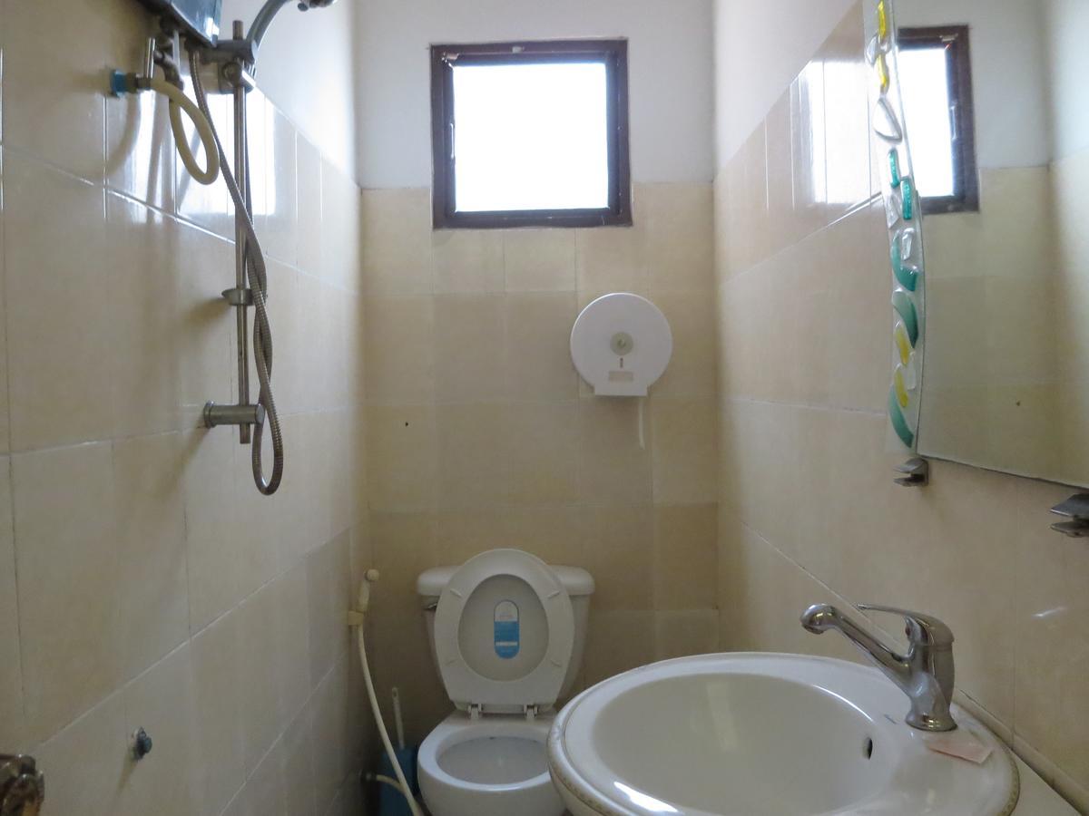 Goldie Guesthouse Phnom-Penh Buitenkant foto