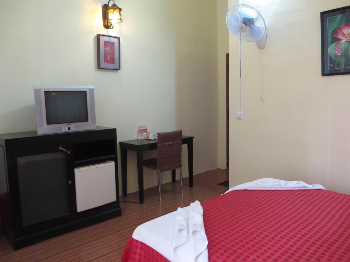 Goldie Guesthouse Phnom-Penh Buitenkant foto