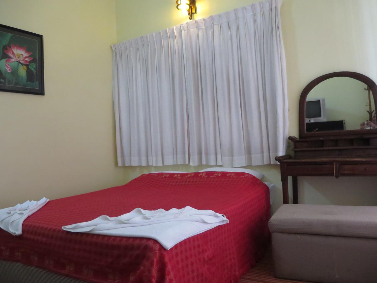 Goldie Guesthouse Phnom-Penh Buitenkant foto